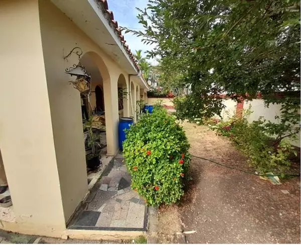 solares y terrenos - Solar para construir casa en Cacicazgos 3