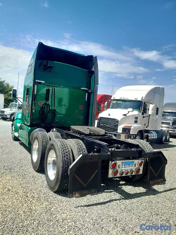camiones y vehiculos pesados - KENWORTH T660 8
