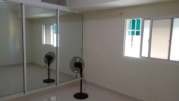 apartamentos - Vendo apart 3er nivel en DON ONORIO .164 mts 2 parqueos paralelos .porton elect. 2