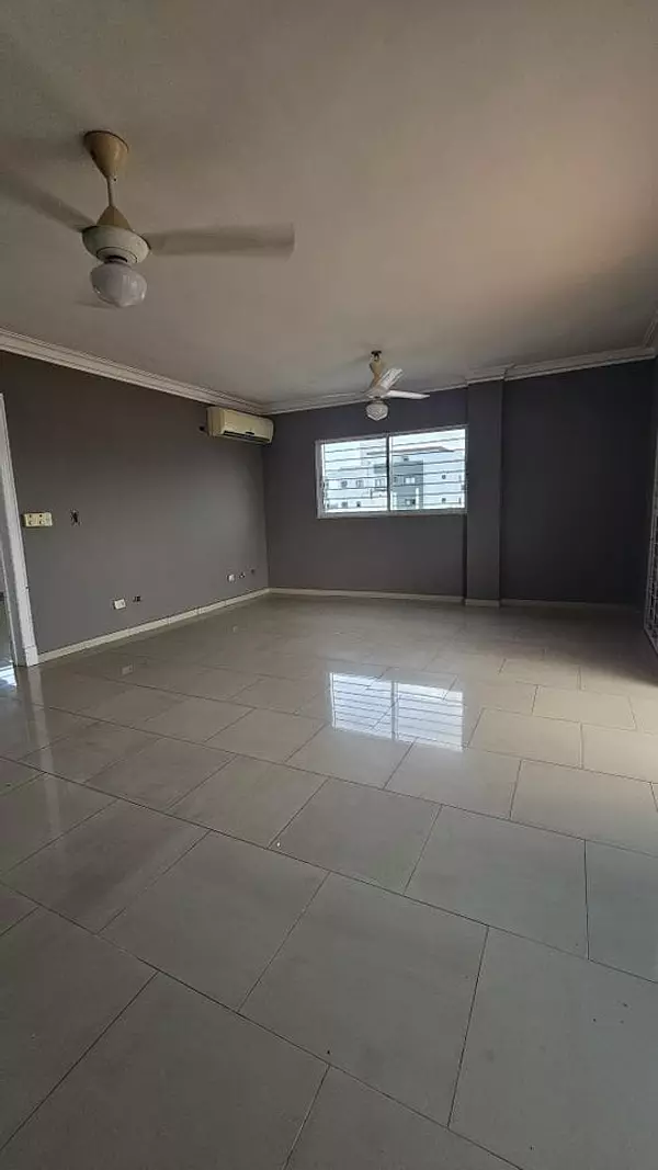 penthouses - Amplio Penthouse en buenísima zona de Los Prados  2