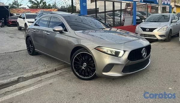 carros - MERCEDES A220 2019 5