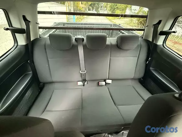 jeepetas y camionetas - Volkswagen Saveiro 2025 7