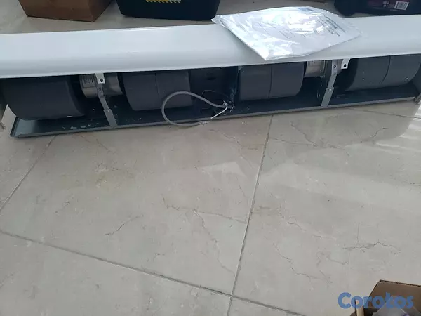 articulos de oficina - curtana de aire    4 pies  ancha.   120 voltages 4