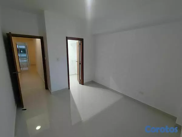 apartamentos - Se Alquila Apartamento Piso 8 Con 2 Habitaciones + 6
