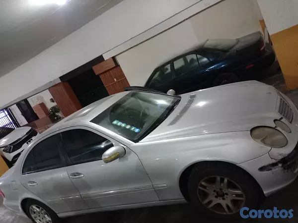 carros - 🚗 **Mercedes-Benz 2003 19