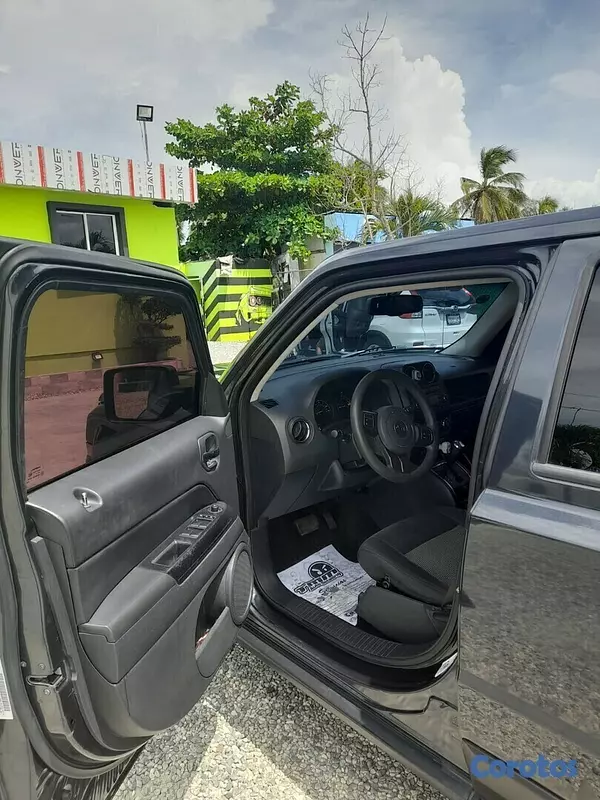 jeepetas y camionetas - Jeep Patriot 2016 – Sport – 2.0L de Oportunidad Negociable.  4