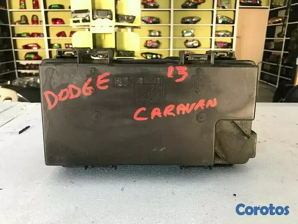 accesorios para vehiculos - Dodge Grand Caravan 2013  CONTROL  DE AIRE Y Caja de fusibles 2