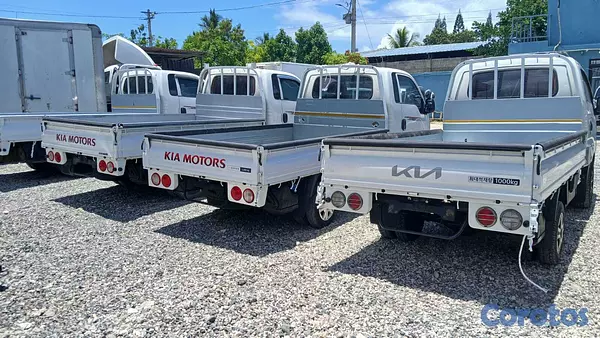 camiones y vehiculos pesados - VENDO CAMION KIA BOMGO III 2020 INICIAL 100,000 FI 5