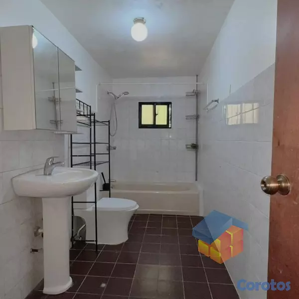 oficinas y locales comerciales - Local Alquiler Evaristo Morales 7