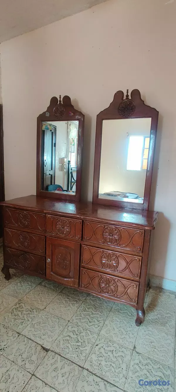 muebles y colchones - Gavetero en caoba 2