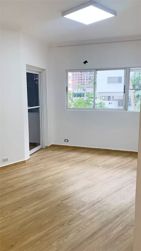 oficinas y locales comerciales - Local en Piantini en zona céntrica 9