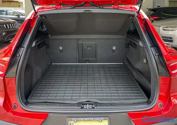 jeepetas y camionetas - Volvo XC40 Momentum  10