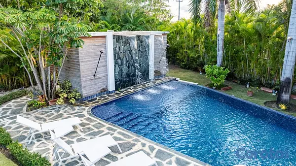 oficinas y locales comerciales - Vendo Villa en Punta Cana  20