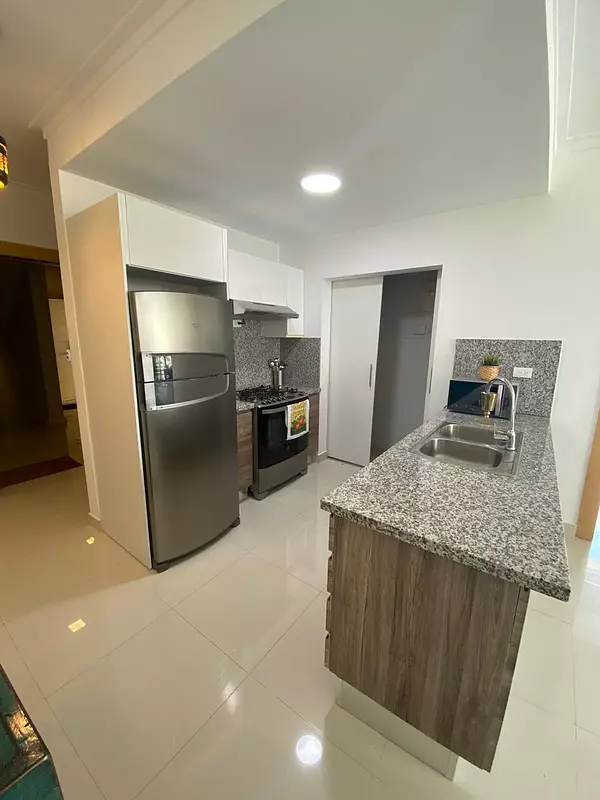 apartamentos - Alquilo apartamento amueblado en Piantini 5