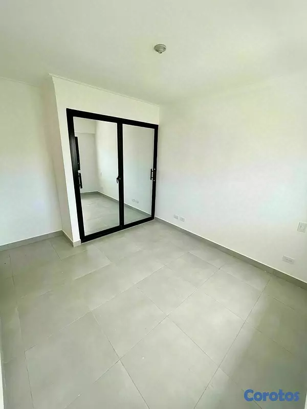 apartamentos - ALQUILO Apartamento de 1 Habitación en el Sector de Evaristo Morales PD562 3