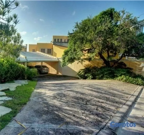 casas - Vendo casa en Arroyo hondo viejo Distrito Nacional de 1,067mts Santo Domingo  5
