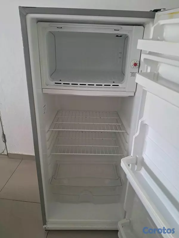 cocina - vendo nevera semi-nueva en buenas condiciones y de poco uso,$12,500 Negociables. 5