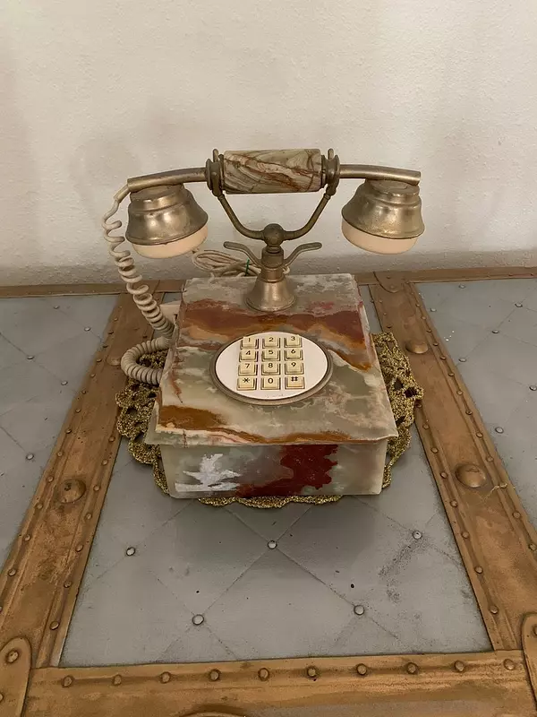 decoración y accesorios - Telefono antiguo en marmol y bronce