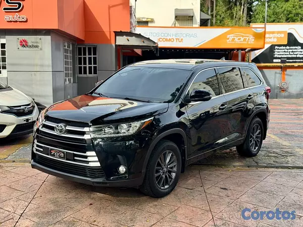 jeepetas y camionetas - TOYOTA HIGHLANDER LE 2018, NEGRA IMPORTADA POR DEL 2