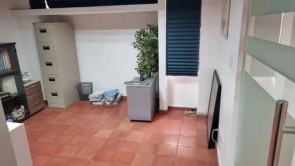 oficinas y locales comerciales - Local en la evaristo morales  5