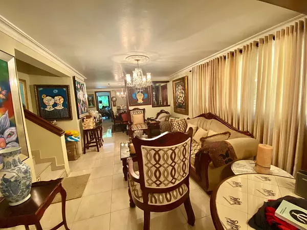 casas - Hermosa Casa de Venta en Villa Olga  3