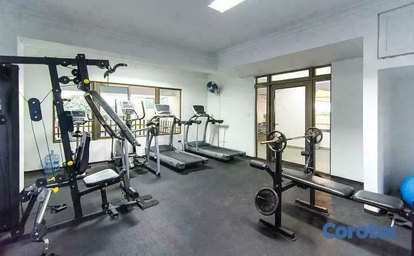 apartamentos - Lujosa Torre en Mirador Sur, excelente vigilancia,cercano al Parque 2