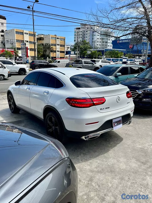 jeepetas y camionetas - Mercedes Benz GLC-300 4Matic 2017 7
