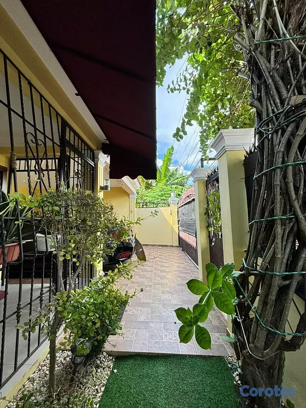 casas - 🏡 CASA DE TRES NIVELES En VENTA EN BRISA ORIENTAL 9