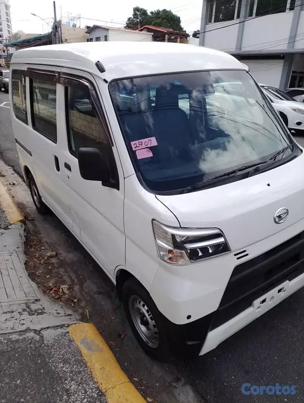 jeepetas y camionetas - Daihasut Hijet Cargo 2