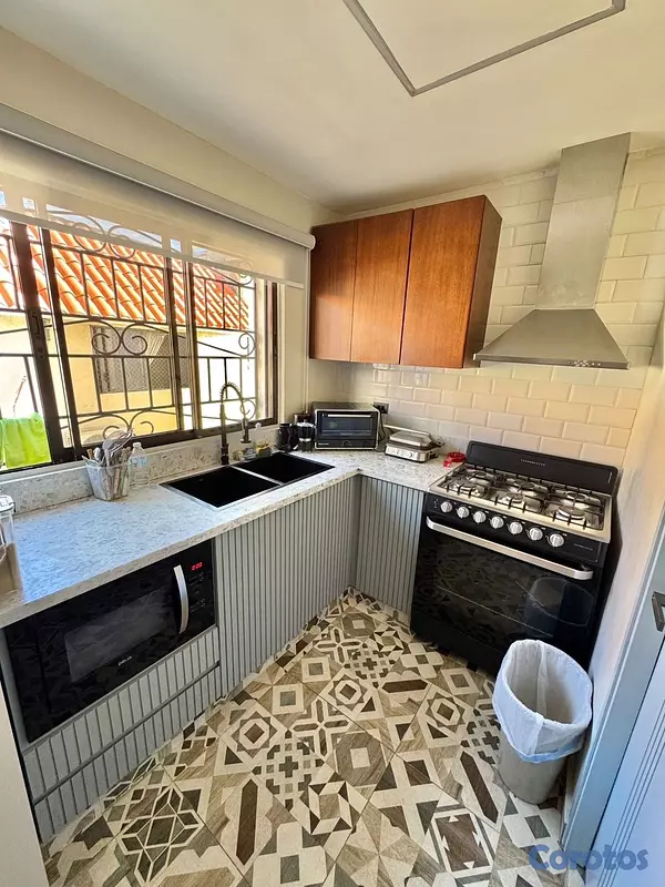 apartamentos - vendo oh urbanización real piso 7 y 8 dos parqueos 4 habitaciones terraza balcón 8