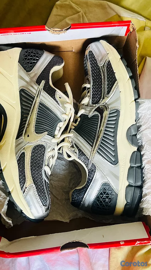 zapatos para hombre - nike zomm vomero 5 silver metalic 2