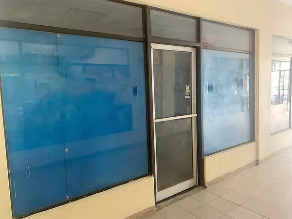 oficinas y locales comerciales - Local en zona comercial en bella vista 2