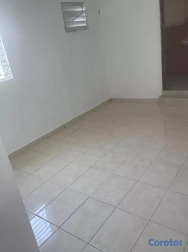apartamentos - Apartamento en Alquiler en Renacimiento. 2do piso. 9