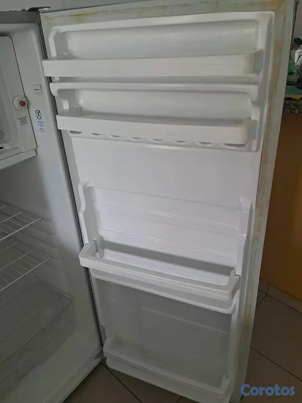 cocina - vendo nevera semi-nueva en buenas condiciones y de poco uso,$12,500 Negociables. 6