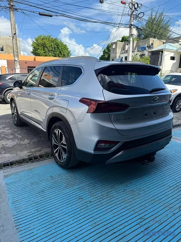 jeepetas y camionetas - Hyundai Santa Fe SEL 2020 5