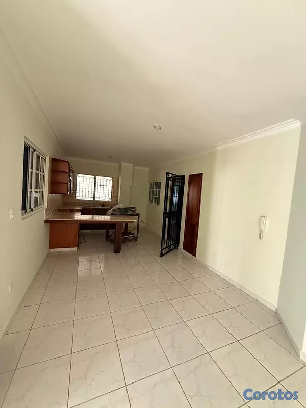 apartamentos - alquilo urbanización real tres habitaciones 2.5 baños dos parqueos lineales  3