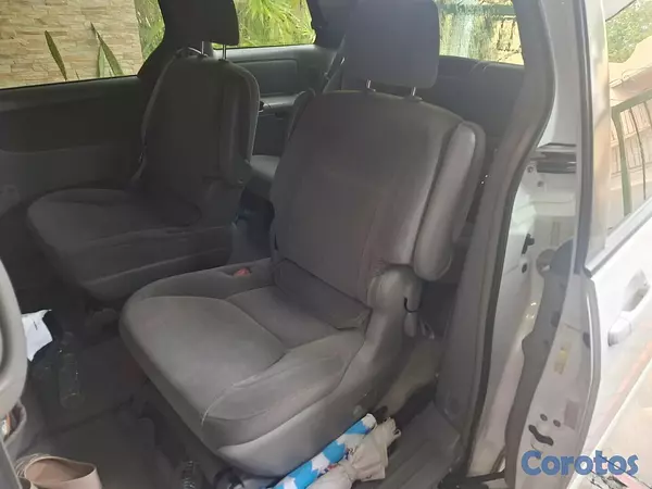 otros vehiculos - Toyota Sienna 2004 Version Americano - OPORTUNIDAD! 2