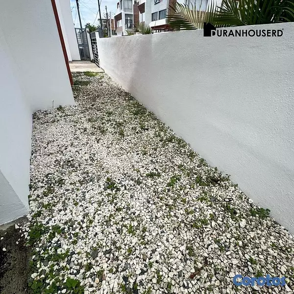 casas - venta de casa lista en la autopista de san Isidro proyecto cerrado  6