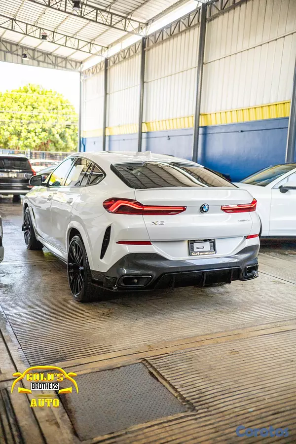 jeepetas y camionetas - BMW X6 Xdrive40i M Package 2022 Recien Importada 7