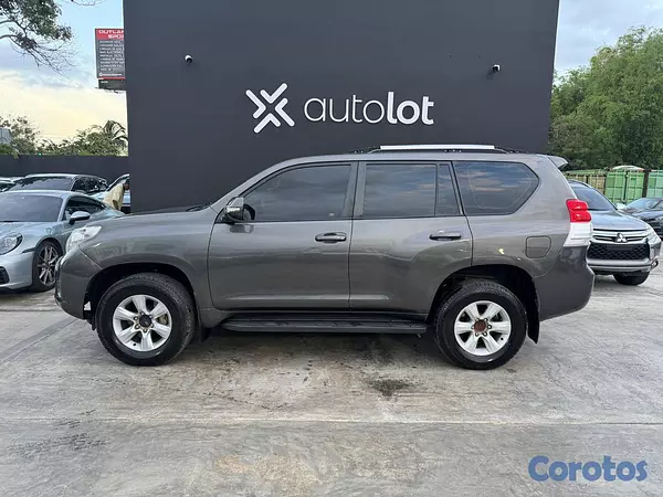 jeepetas y camionetas - Toyota Land Cruiser Prado TXL 2013 8