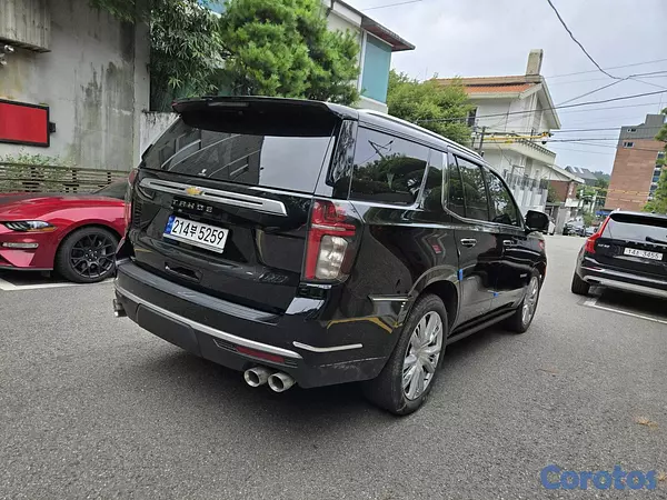 otros vehiculos - CHEVROLET TAHOE HIGHCOUNTRY 2023 NEGRO GASOLINA 4