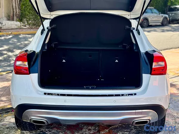 jeepetas y camionetas - MERCEDES BENZ GLA250 4MATIC  BLANCA 2015 9