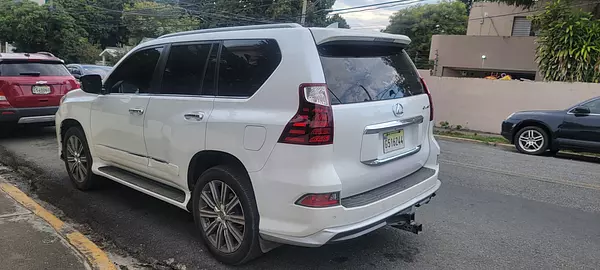 jeepetas y camionetas - LEXUS GX460 FULL 2017 4