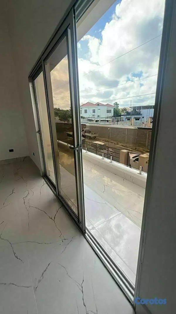 casas - Casa de 4 habitaciones , moderna ,cómoda y amplia  8