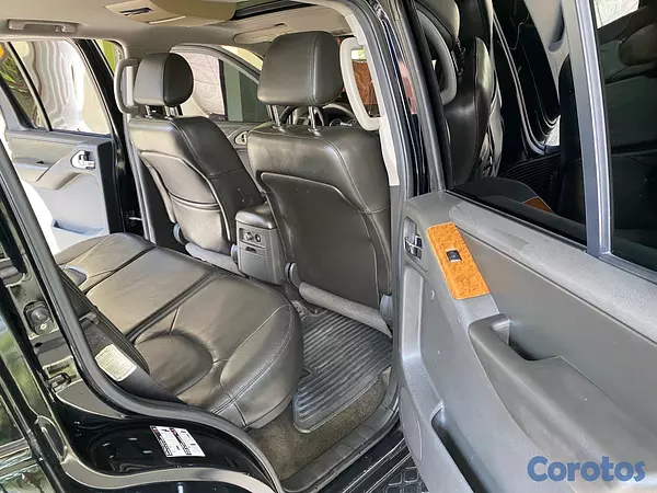 jeepetas y camionetas - se vende Nissan pathfinder americana 2005  4
