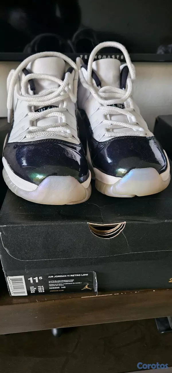 zapatos para hombre - Tenis Air Jordan Originales
Size: 11.5 3