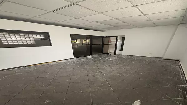 oficinas y locales comerciales - Alquiler Local Comercial Naco 2do piso 228Mts 3