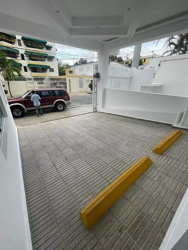 penthouses - Se vende apartamento tipo PH en Bella Vista 1