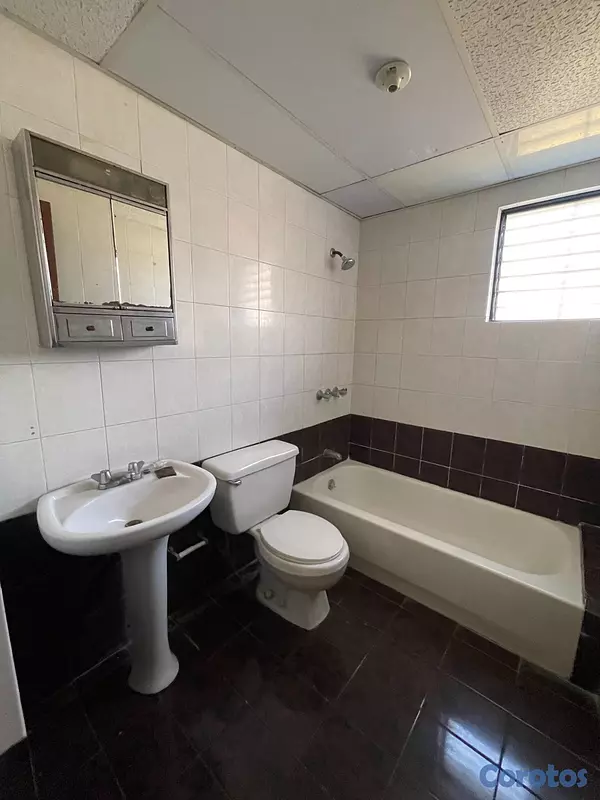 apartamentos - SE VENDE APARTAMENTO LAS PRADERAS 10