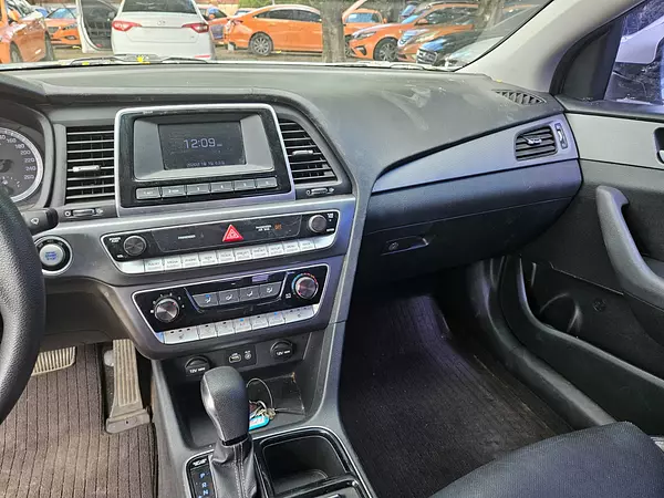 carros - HYUNDAI SONATA 2018 BLANCO GASOLINA 7
